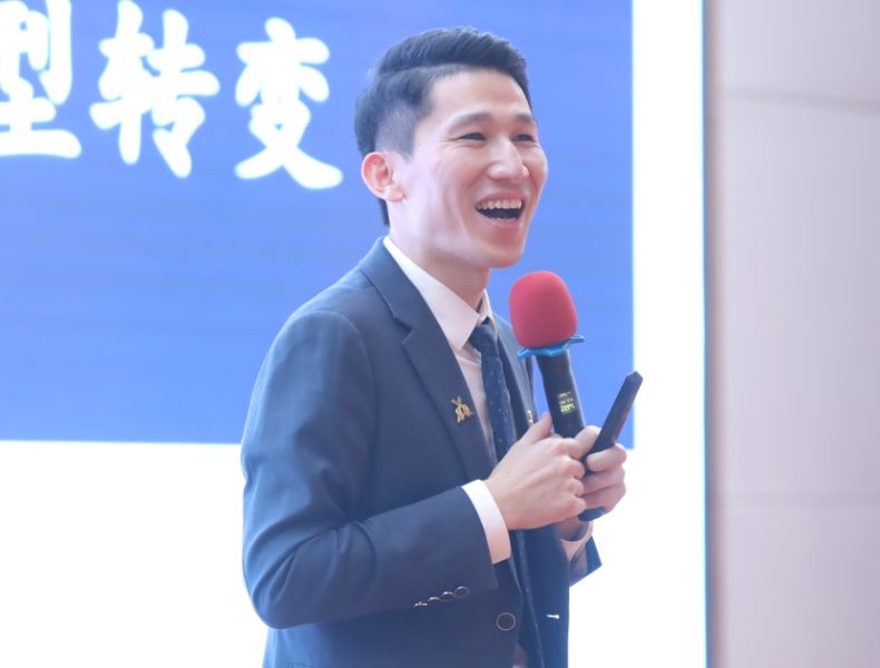 最美中成人|刘剑：成功源于“我愿意”